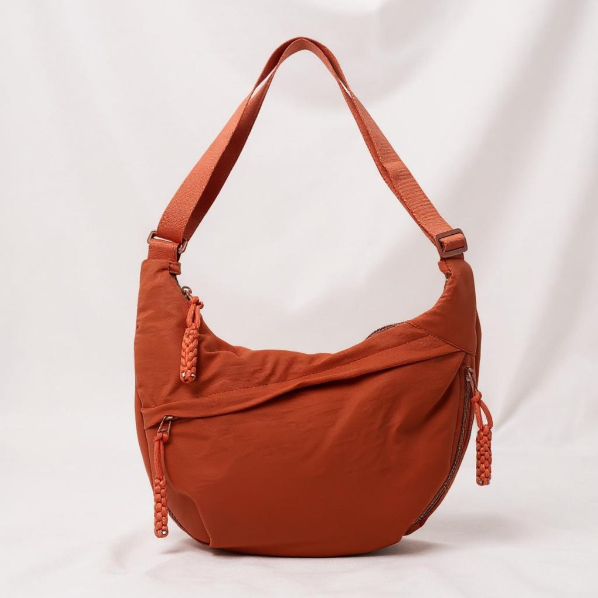 Harriet | The Crescent Bag