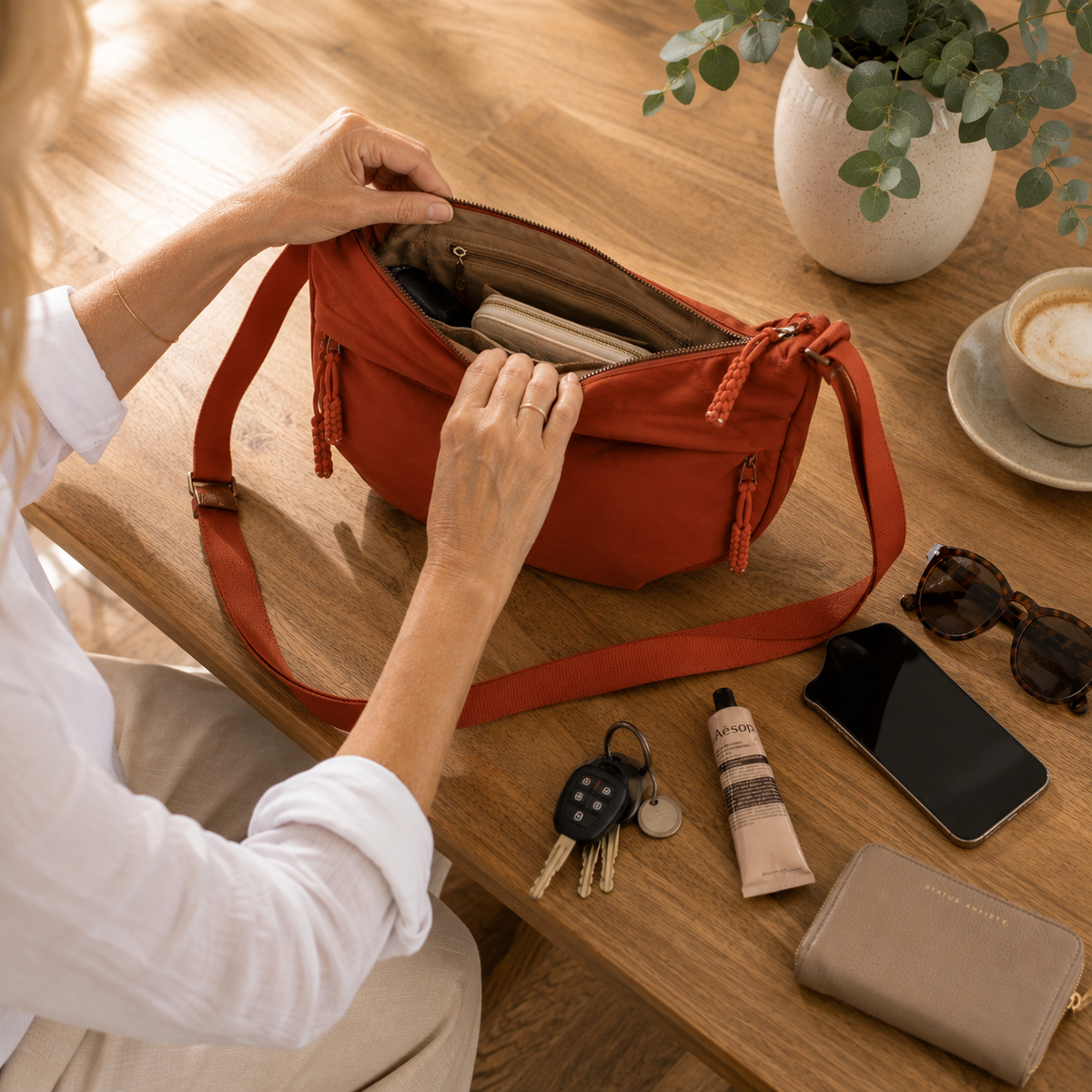 Harriet | The Crescent Bag